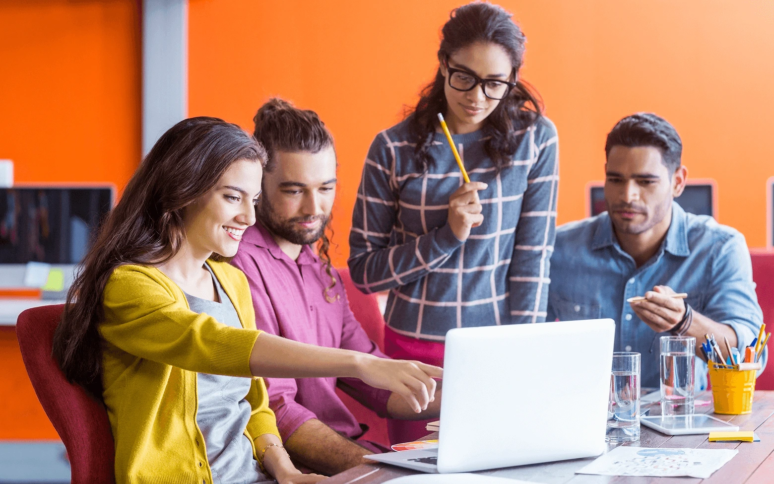 Building a Strong Brand Identity with Expert Agencies